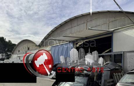 locale commerciale in vendita a Terlizzi