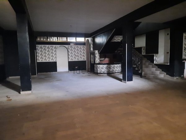 locale commerciale in vendita a Terlizzi