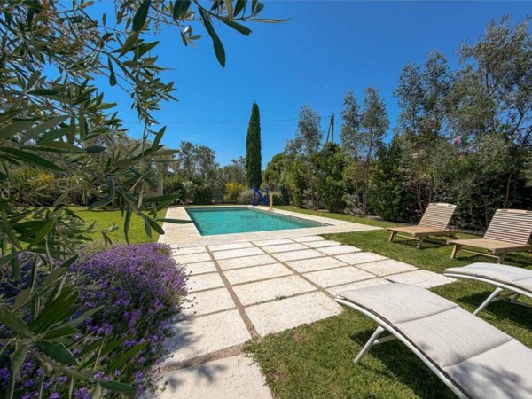 casa indipendente in vendita a Terlizzi