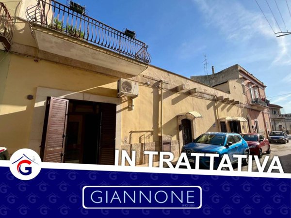 casa indipendente in vendita a Toritto