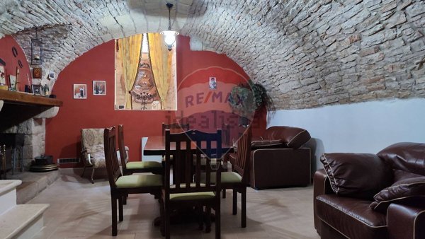 casa indipendente in vendita a Toritto