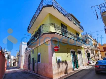 casa indipendente in vendita a Toritto