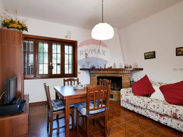 casa indipendente in vendita a Toritto in zona Quasano