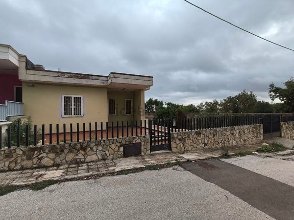casa indipendente in vendita a Toritto in zona Quasano