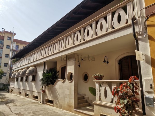 casa indipendente in vendita a Toritto