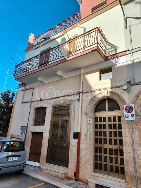 casa indipendente in vendita a Toritto