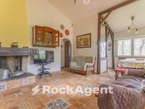 casa indipendente in vendita a Toritto in zona Quasano