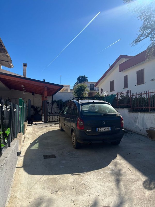 casa indipendente in vendita a Toritto in zona Quasano
