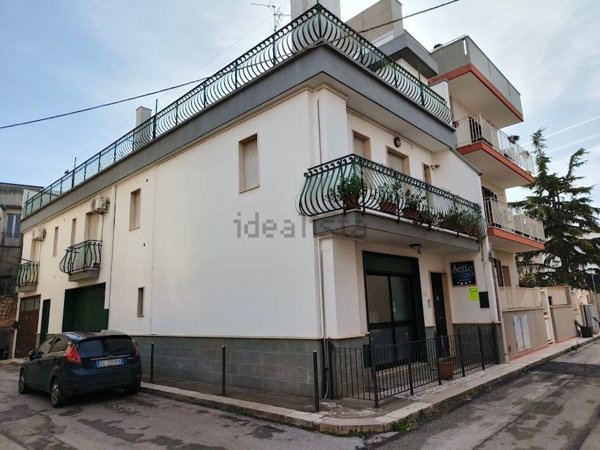casa indipendente in vendita a Toritto