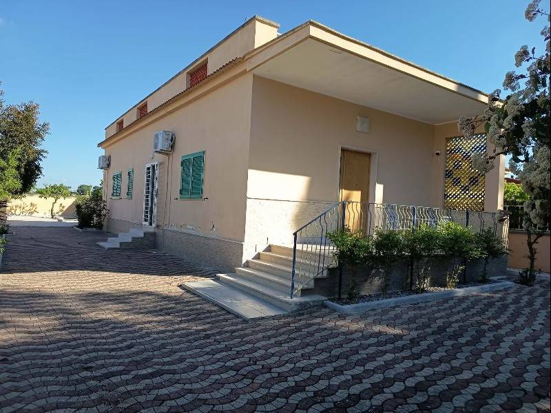 casa indipendente in vendita a Toritto in zona Quasano