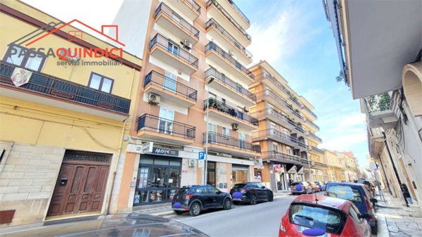 negozio in vendita a Triggiano