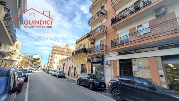 negozio in vendita a Triggiano