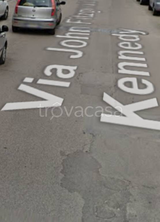 negozio in vendita a Triggiano