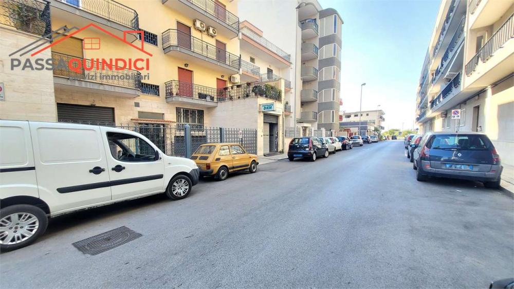 locale di sgombero in vendita a Triggiano