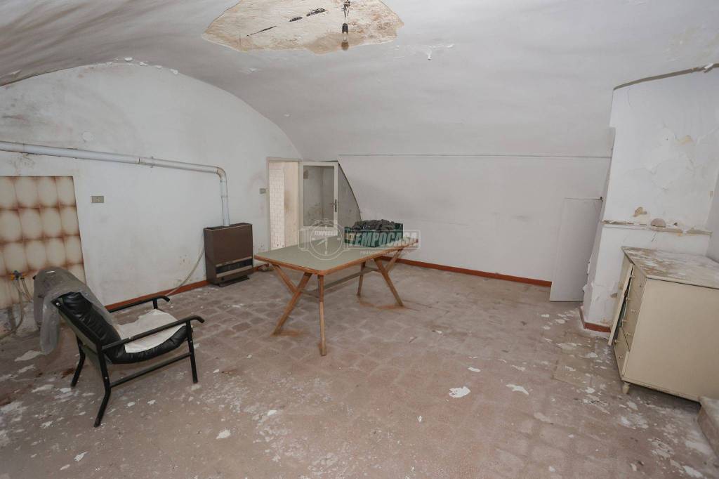 negozio in vendita a Triggiano