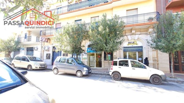 negozio in vendita a Triggiano