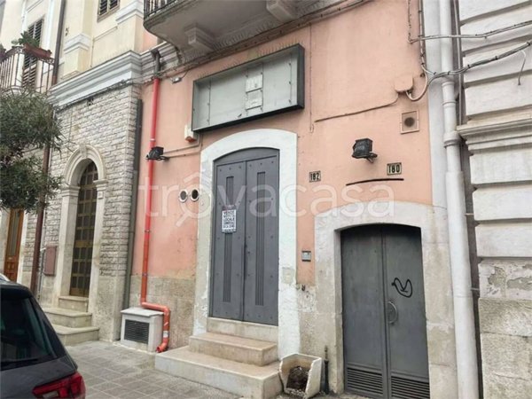 locale commerciale in vendita a Triggiano