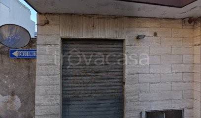 negozio in vendita a Triggiano