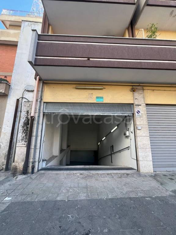 negozio in vendita a Triggiano