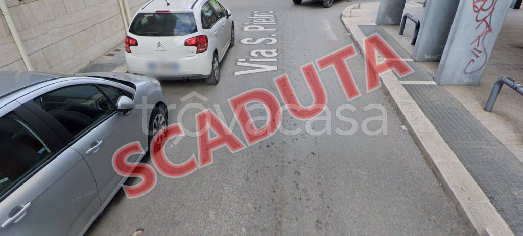 locale commerciale in vendita a Triggiano