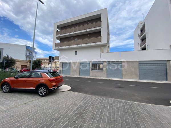 negozio in vendita a Triggiano