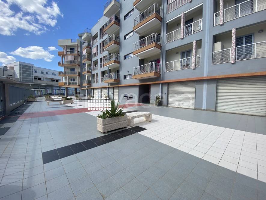 negozio in vendita a Triggiano