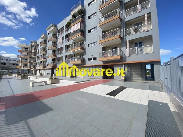 locale commerciale in vendita a Triggiano