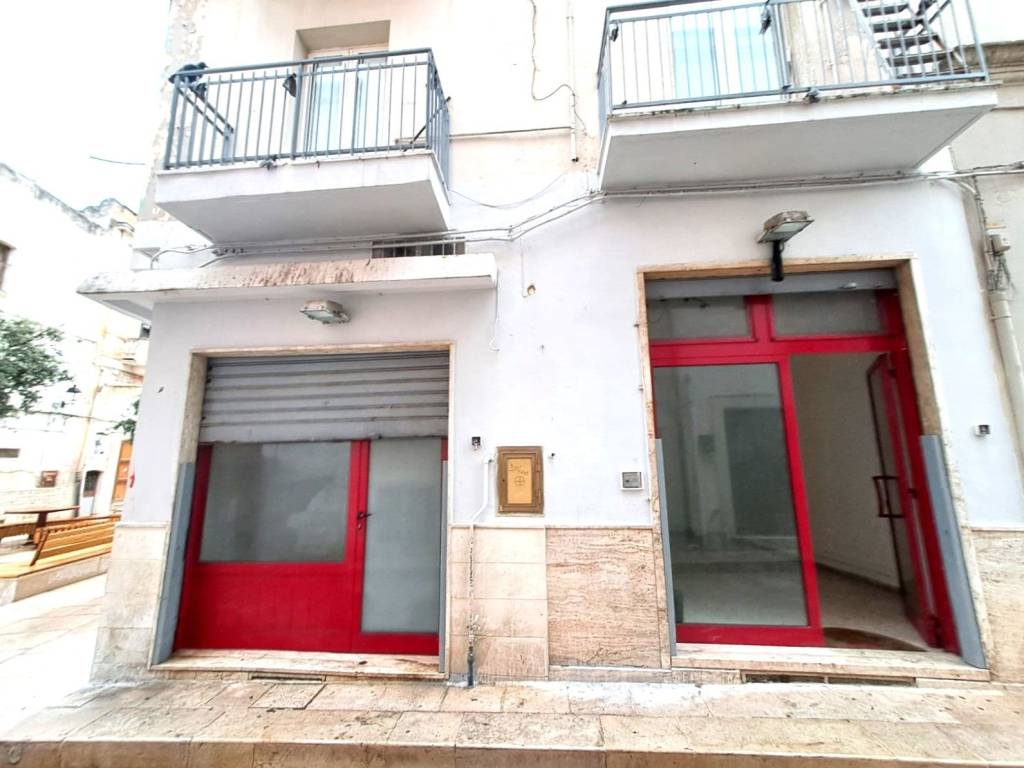 negozio in vendita a Triggiano