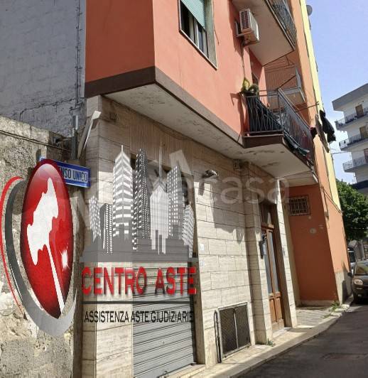 locale commerciale in vendita a Triggiano