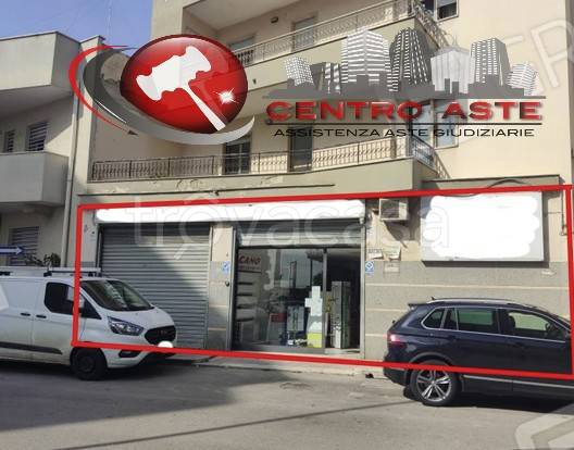 locale commerciale in vendita a Triggiano