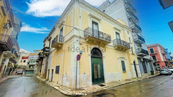 pentavano in vendita a Triggiano