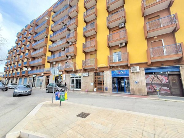 locale commerciale in vendita a Triggiano