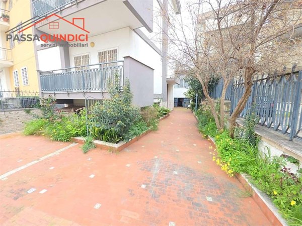 pentavano in vendita a Triggiano