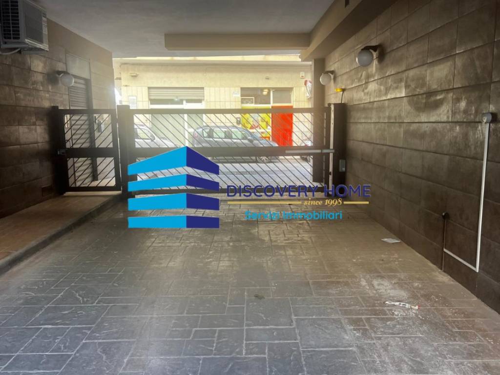 locale di sgombero in vendita a Triggiano