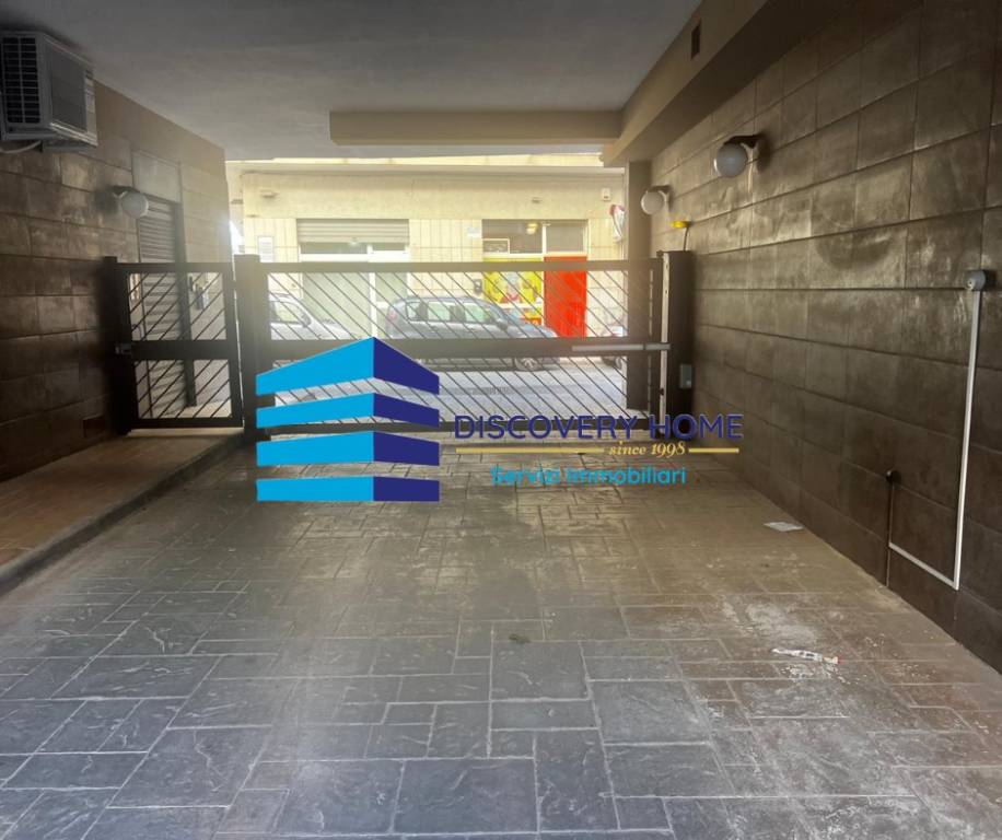 locale di sgombero in vendita a Triggiano