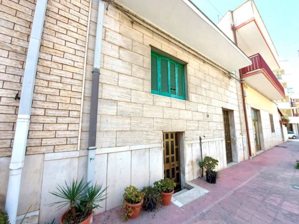 casa indipendente in vendita a Triggiano