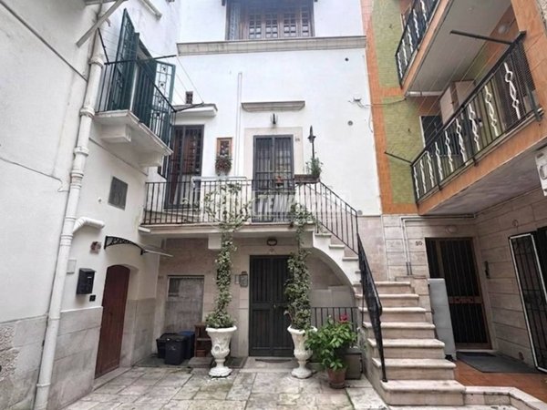 casa indipendente in vendita a Triggiano
