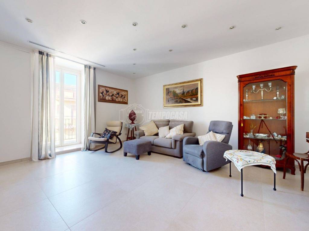 casa indipendente in vendita a Turi