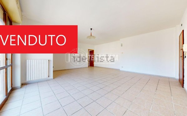 appartamento in vendita a Turi