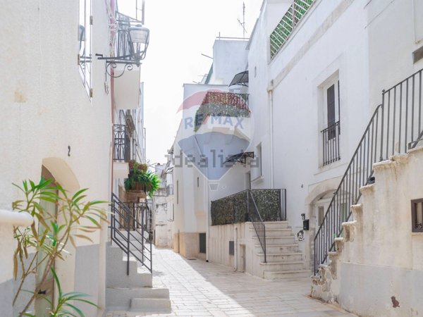 casa indipendente in vendita a Turi