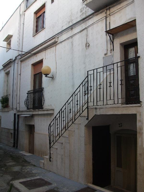 casa indipendente in vendita a Turi