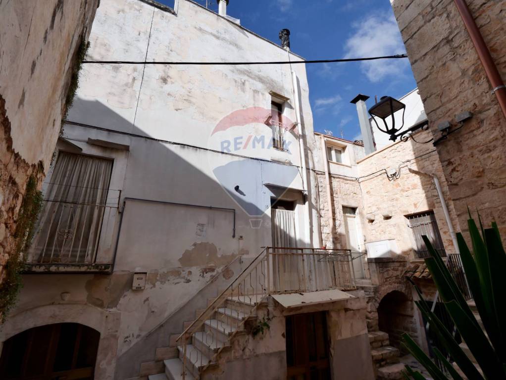 casa indipendente in vendita a Turi