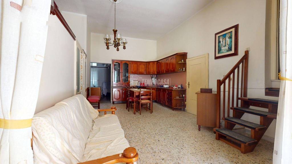 casa indipendente in vendita a Turi