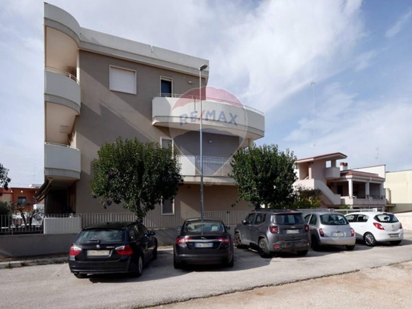 appartamento in vendita a Turi