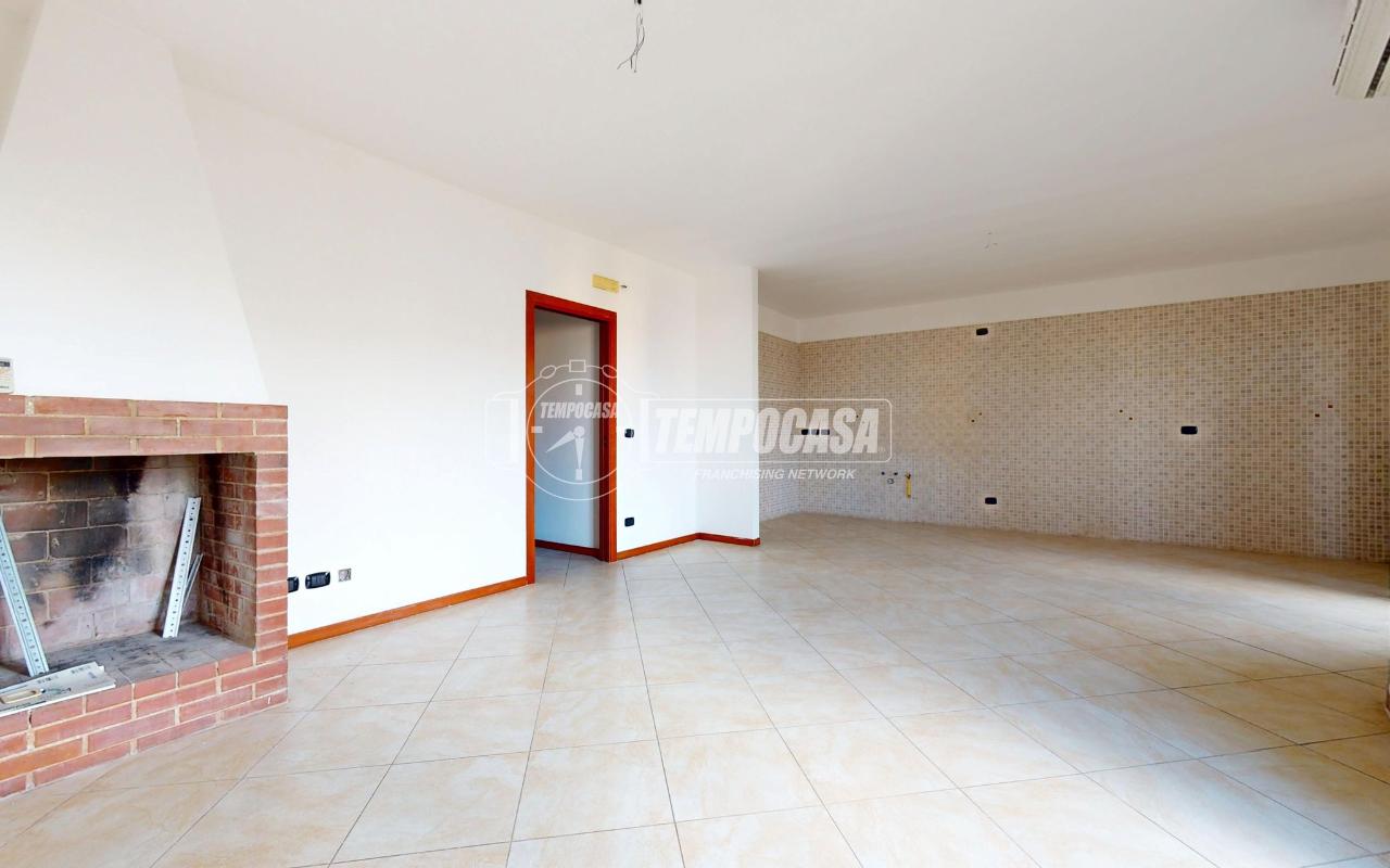 appartamento in vendita a Turi