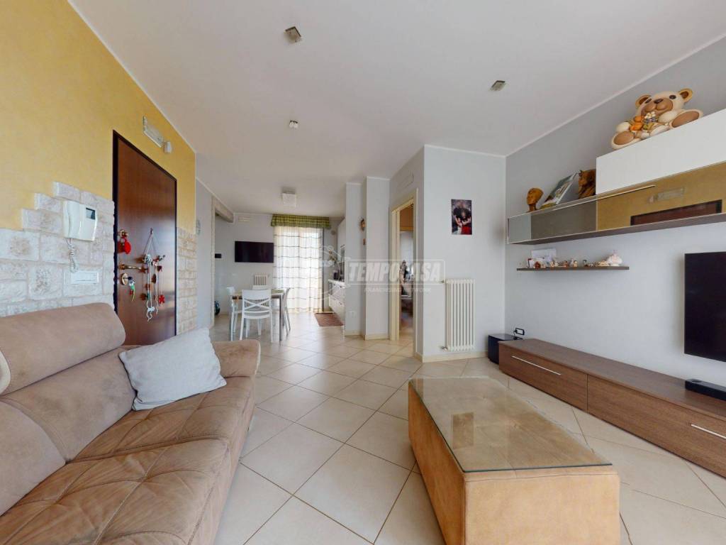 appartamento in vendita a Turi