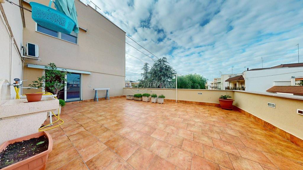 appartamento in vendita a Turi