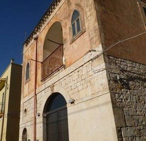 casa indipendente in vendita a Turi