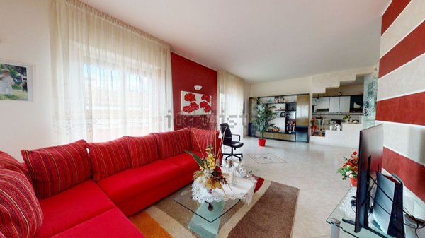 casa indipendente in vendita a Turi
