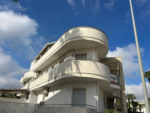 casa indipendente in vendita a Turi